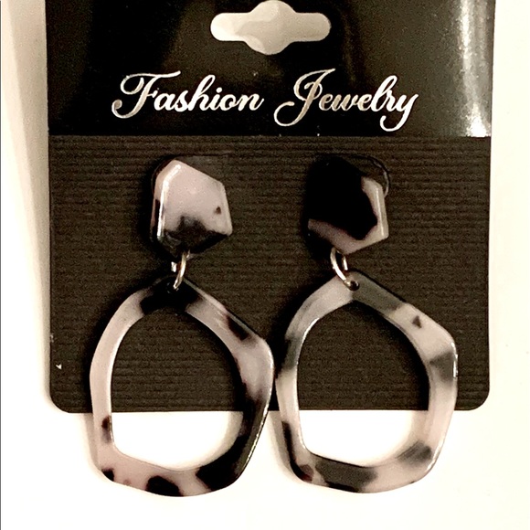 Tortoise Shell Black and Gray Acrylic Hoop Earrings $9 - Picture 1 of 2